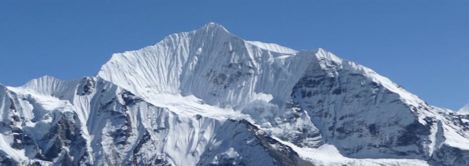 Langsisa Ri Peak (5600m)